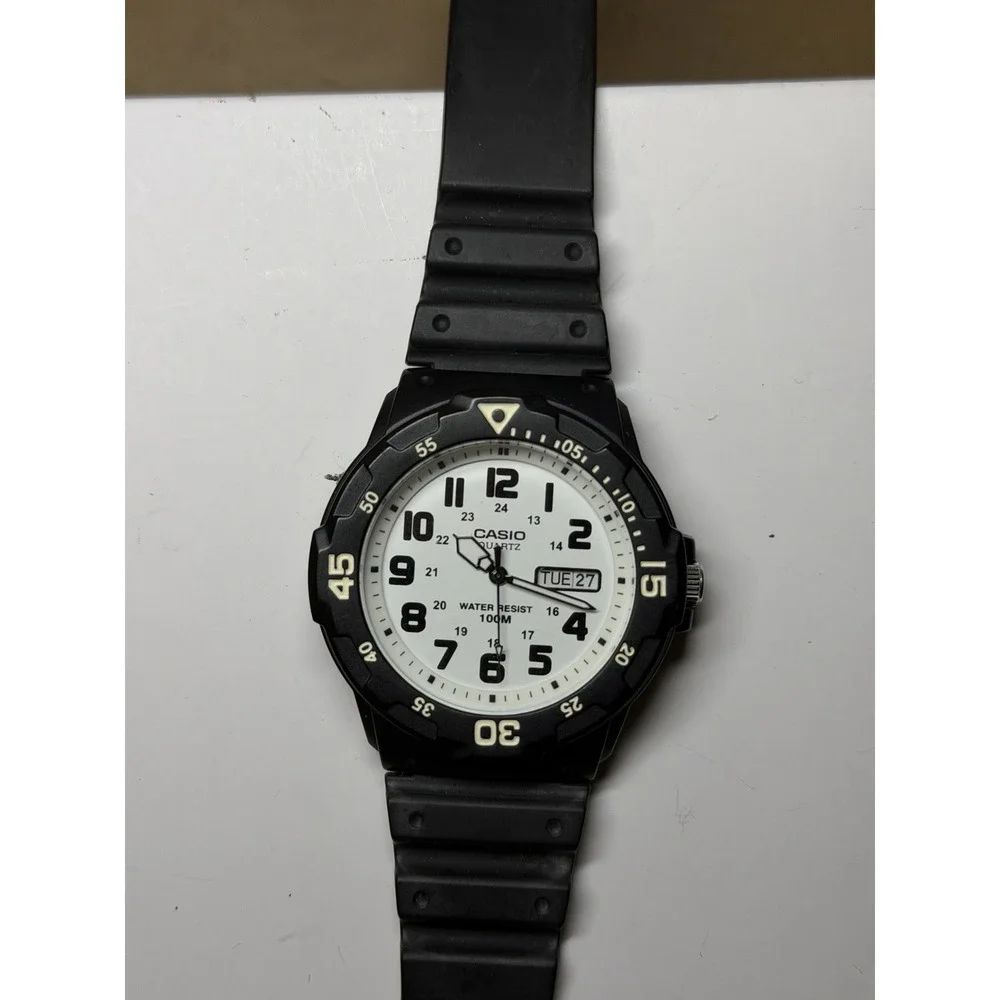 Casio MRW-200H Analog Dive Watch 5125 Quartz 100M Water Resistant Black